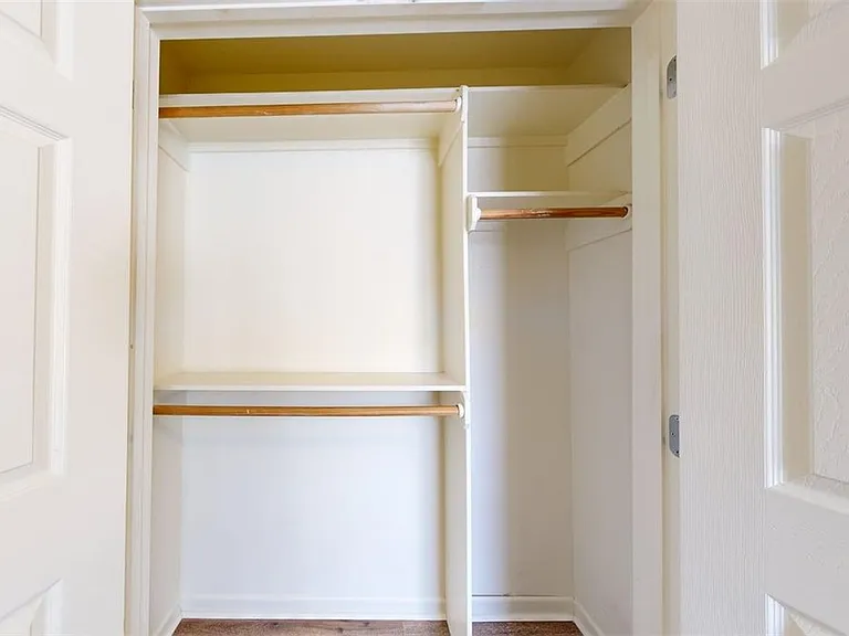 1724 Boardwalk Ct — Photo 28