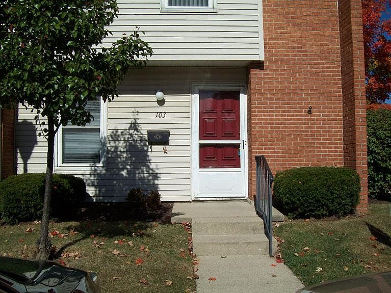 1st image of 4540 Shawnray Dr APT 103
