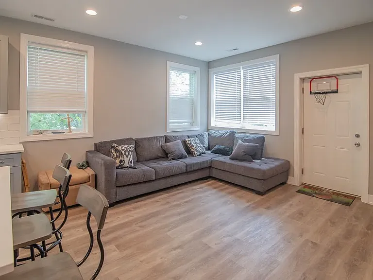 2448 N Albany Ave #3S — Photo 6