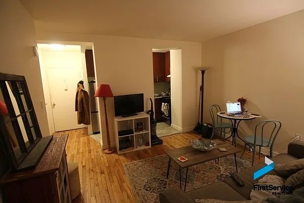 Rented by FirstService Realty (legacy) | media 23