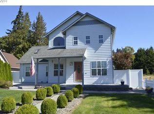 458 2nd Pl, Kalama, WA 98625