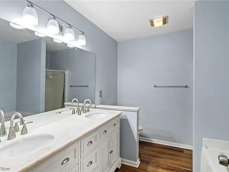 1947 E 82nd St — Photo 18