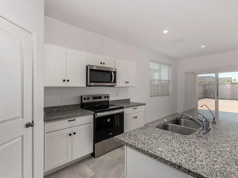103 S Collier Ln — Photo 15