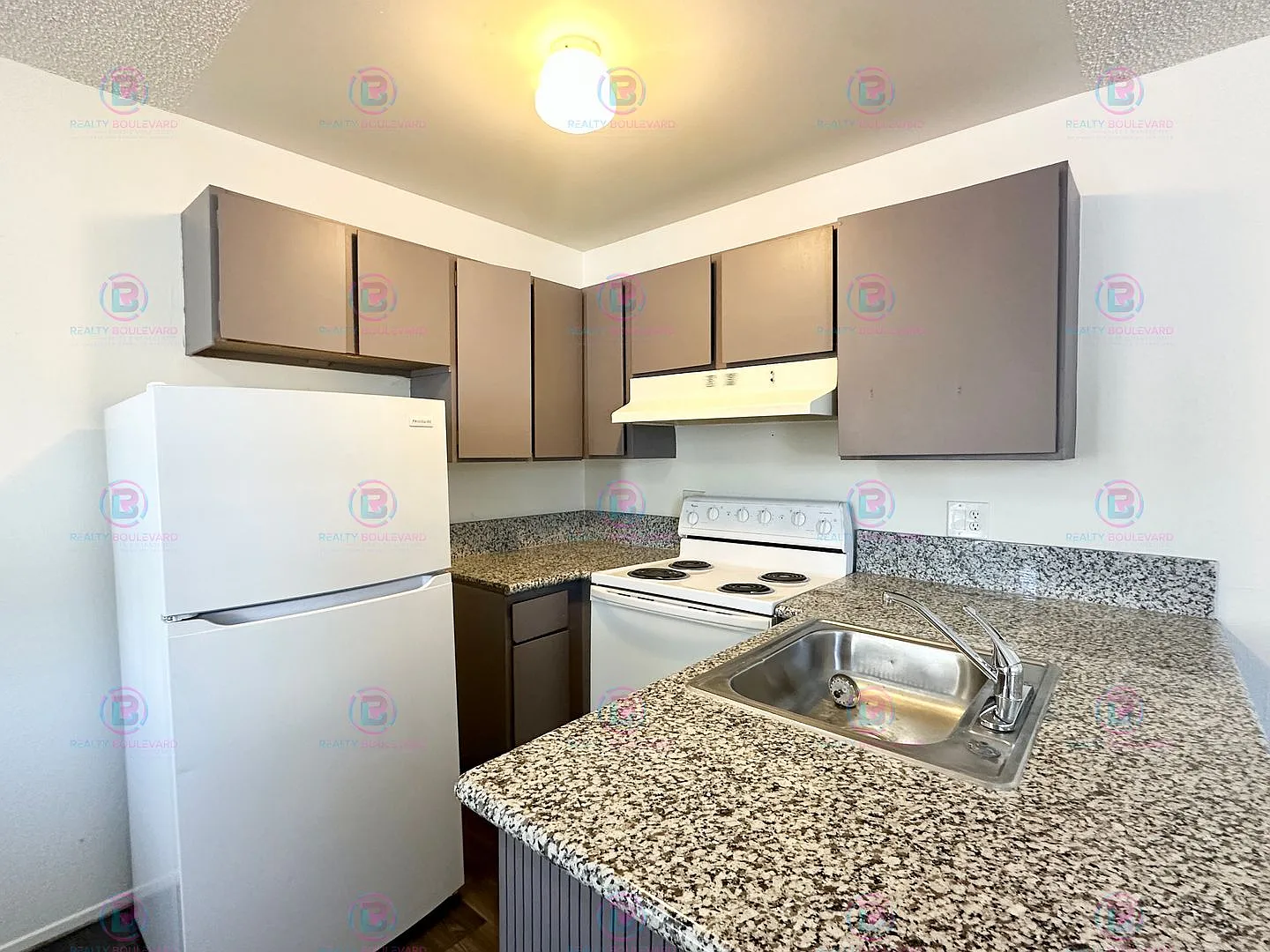 929 Willow St. Reno NV 89502 — Photo 2