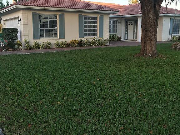 4th image of 8401 NW 35th Ct
