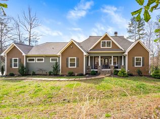 193 Mountain Harbour Dr, Hayesville, NC 28904