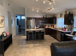 661 E Cantebria Dr, Gilbert, AZ 85296