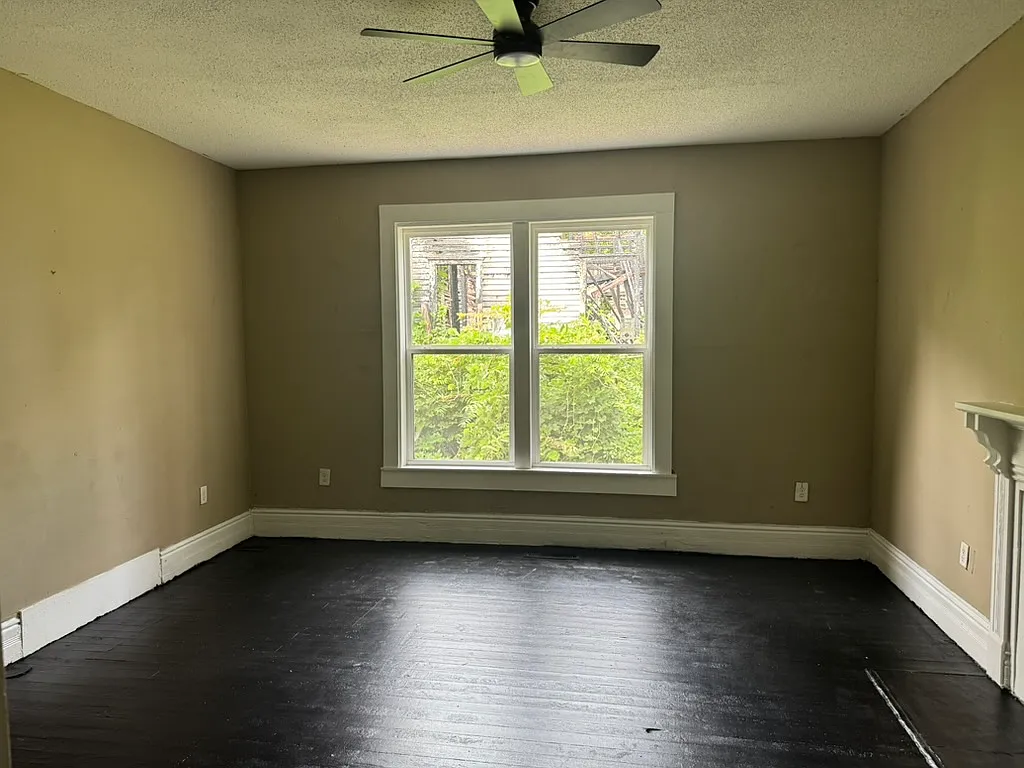 4 bed, 1600 sqft, $1,495 — Photo 4