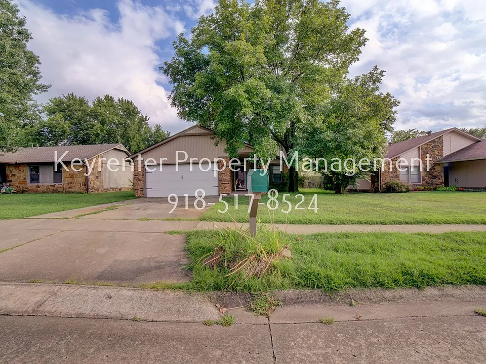 2505 E Princeton St