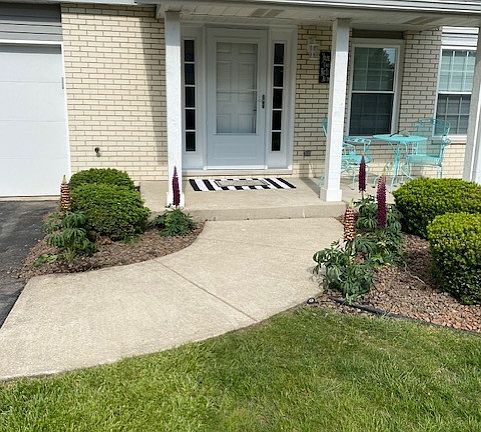 2nd image of 8223 170th St