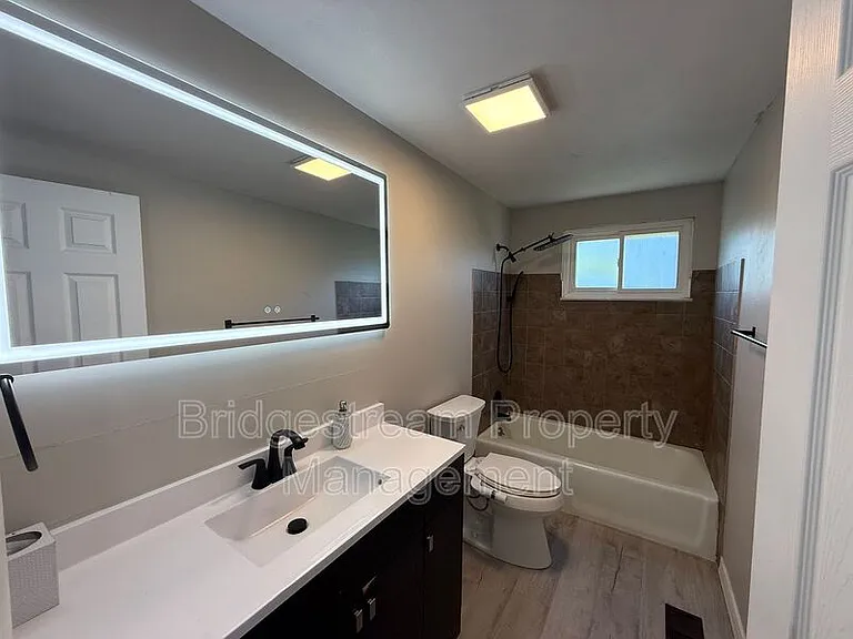 7218 Old Troy Pike — Photo 7