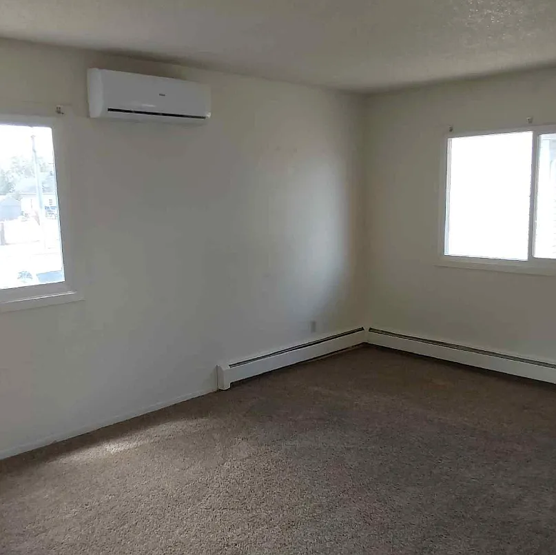 204 14th Street - Unit B — Photo 3