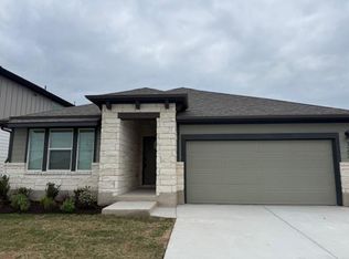 723 Universal Dr, Hutto, TX 78634