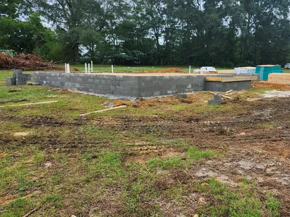 607 S Monroe St, Sylvester, GA 31791