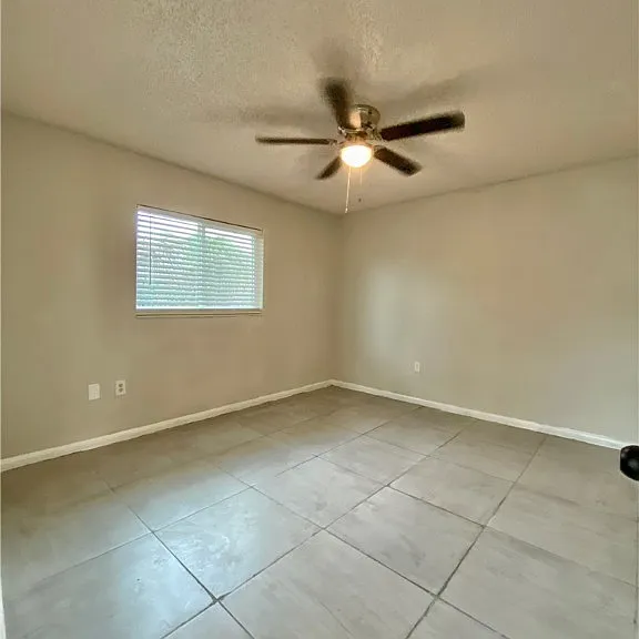 1534 Oak Dr — Photo 7