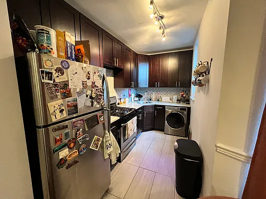 Rented by Mdays Realty | media 6