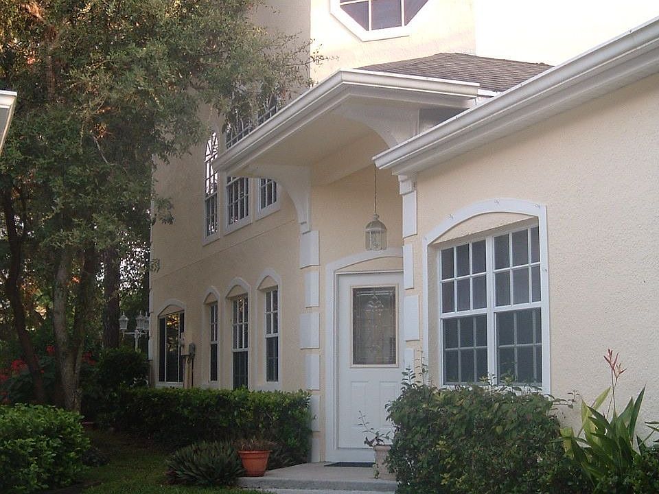 1st image of 2112 Oak Forest Ln
