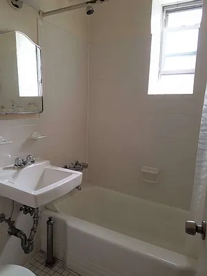 Rented by Compass | media 9