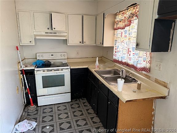3rd image of 4915 Rosehill Rd