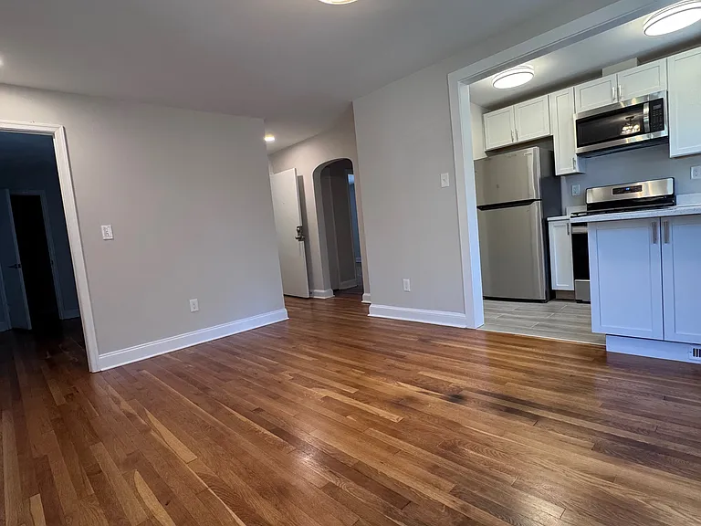 2514 10th St N #1 — Photo 9
