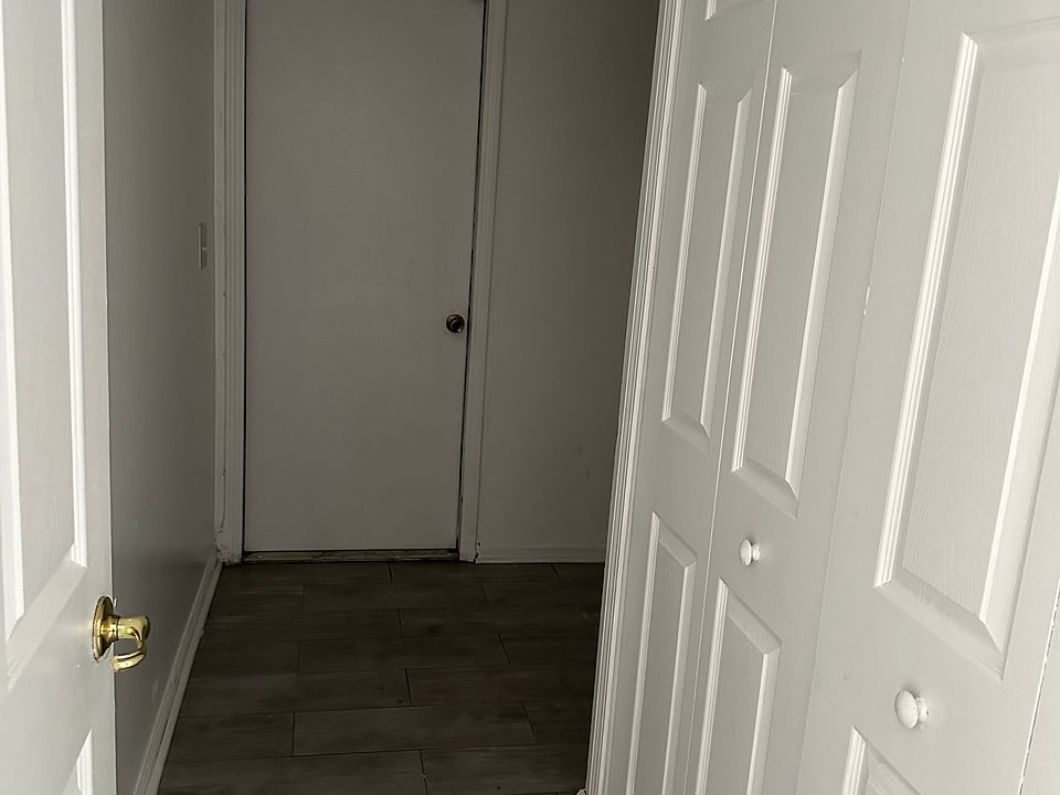 1st image of 989 Melson Ave