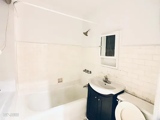 Rented by Citi Habitats | media 26