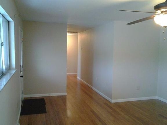 Living room looking to hallway to bedrooms