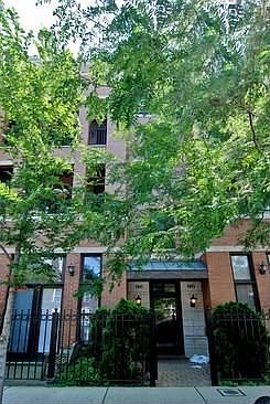 1st image of 1941 W Armitage Ave #2E