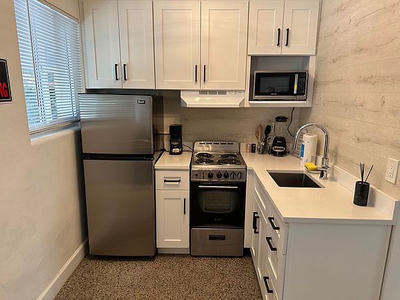 4th image of 1258 Beach Rd #6