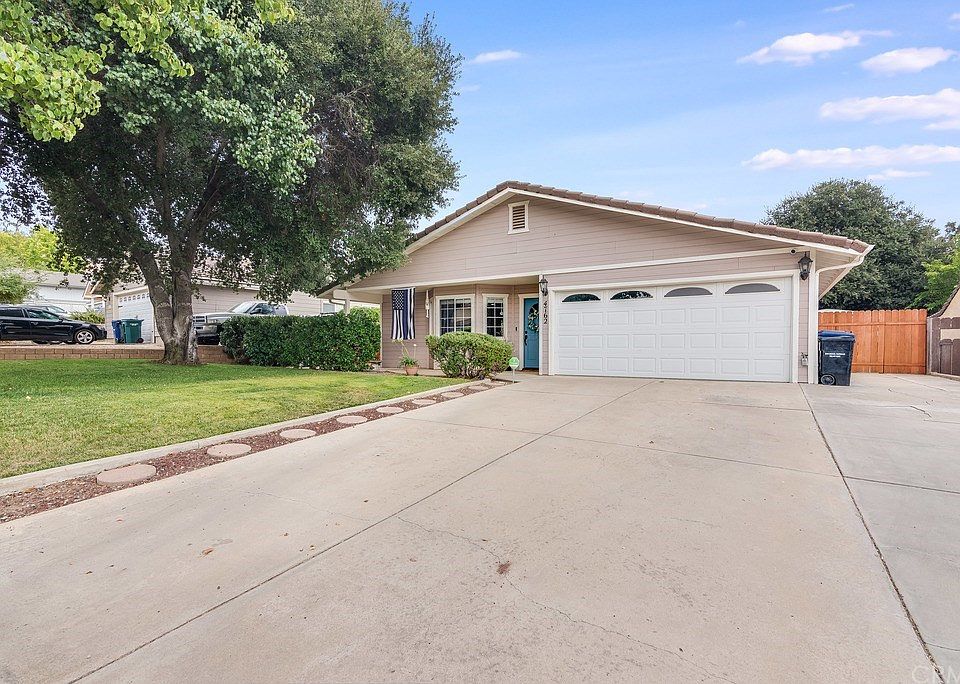 1st image of 4762 Meadow Lark Ln