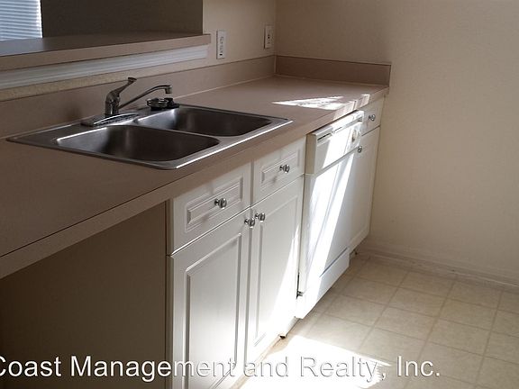 2nd image of 18001 Richmond Place Dr APT 515