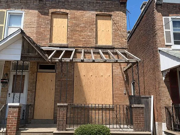 518 W 5th St, Chester, PA 19013