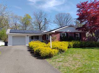 144 Fiesta Hts, Meriden, CT 06451