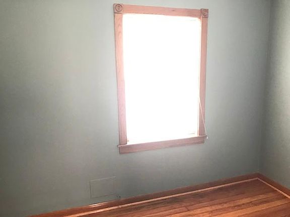 2nd image of 3519 W Diversey Ave