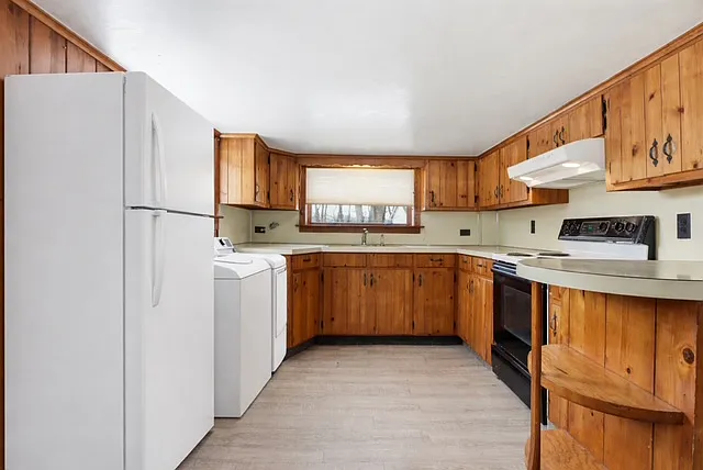 58 Gable Hill Rd #58 — Photo 3