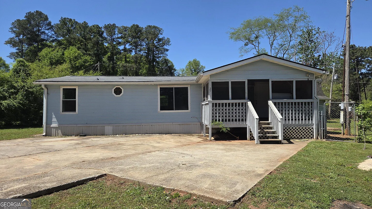 25 Fischer Rd photo 1