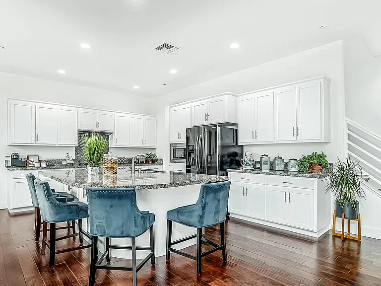 4022 Chalk Hill Way — Photo 8