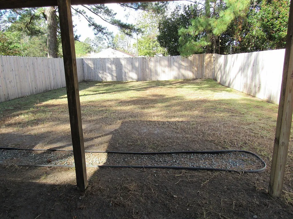 2 BR 1.5 BA Duplex in Twinwood — Photo 2