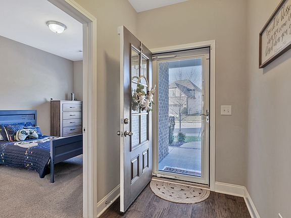 4th image of 1355 Coates Ln