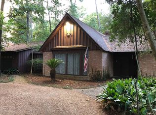 8404 Burkhart Rd, Houston, TX 77055