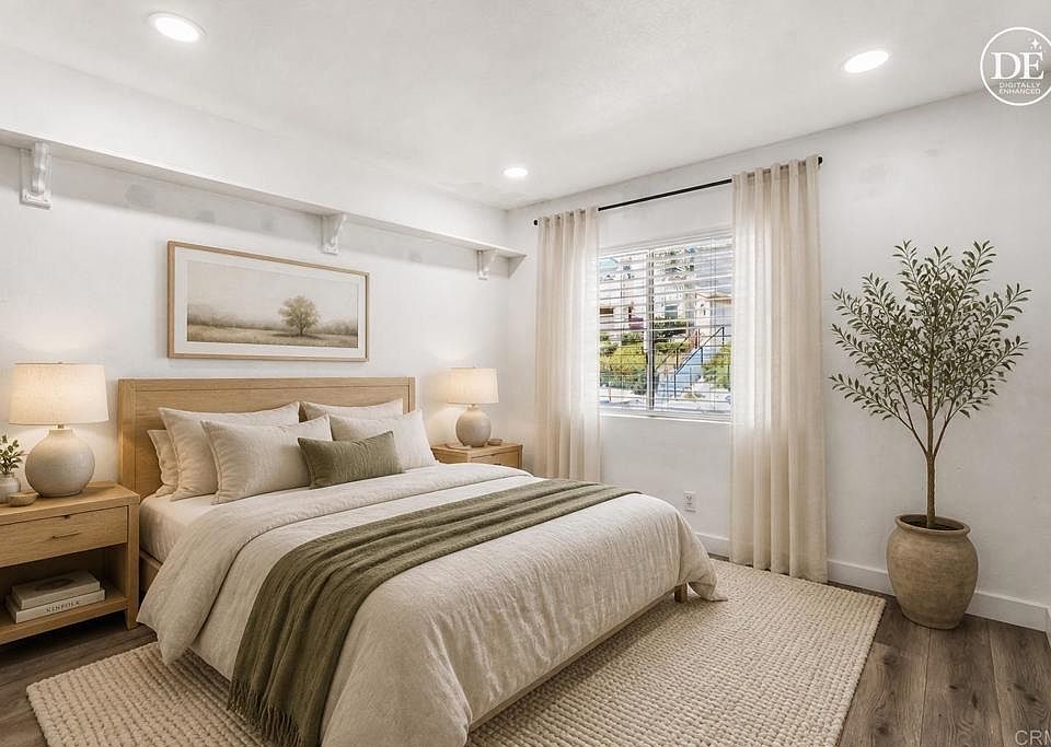 1st image of 2027 Lakeridge Cir Unit 104
