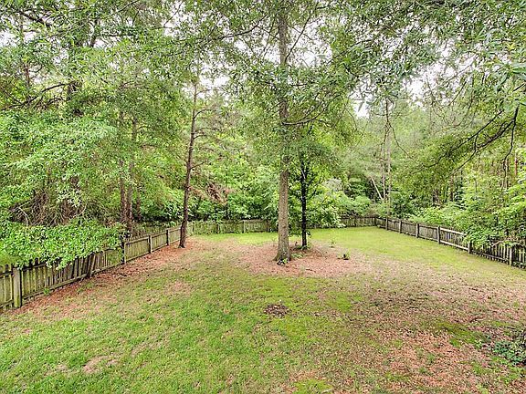 4th image of 11800 Park Forest Way
