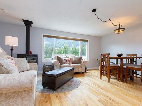 5th image of 42056 Birken Rd