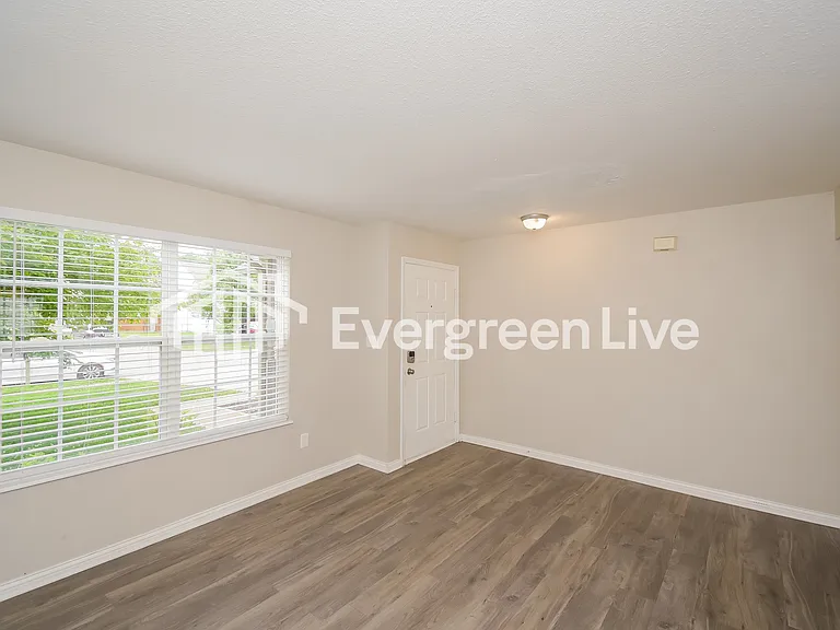11603 Hornickel Cir — Photo 2