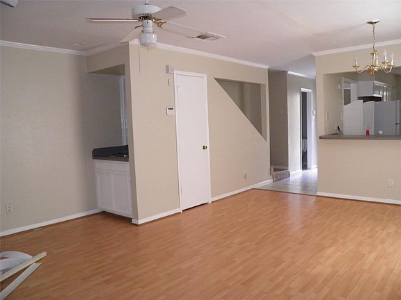 3rd image of 11000 Kinghurst St Unit 115