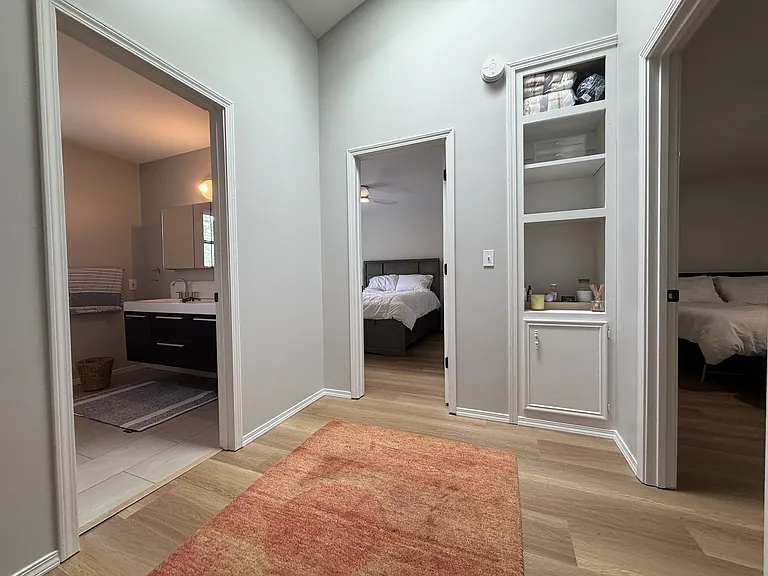 2213 N Crossover Rd #1 — Photo 11