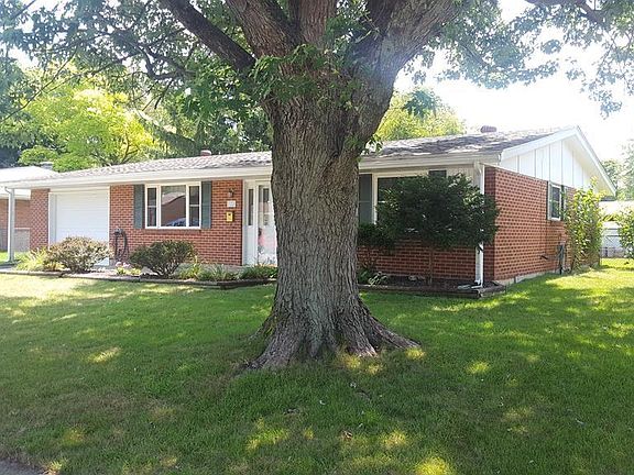 3rd image of 322 Winnimac Ave
