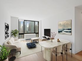 1 Columbus Pl