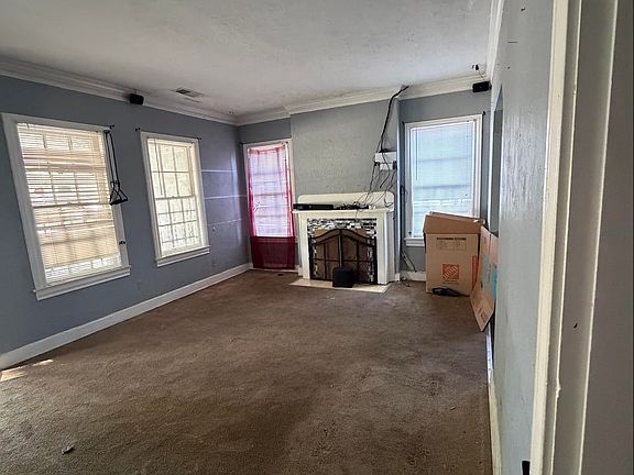 5th image of 2274 Jackson Ave