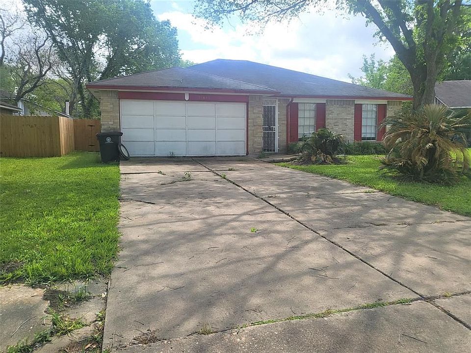 1st image of 15831 Baybriar Dr